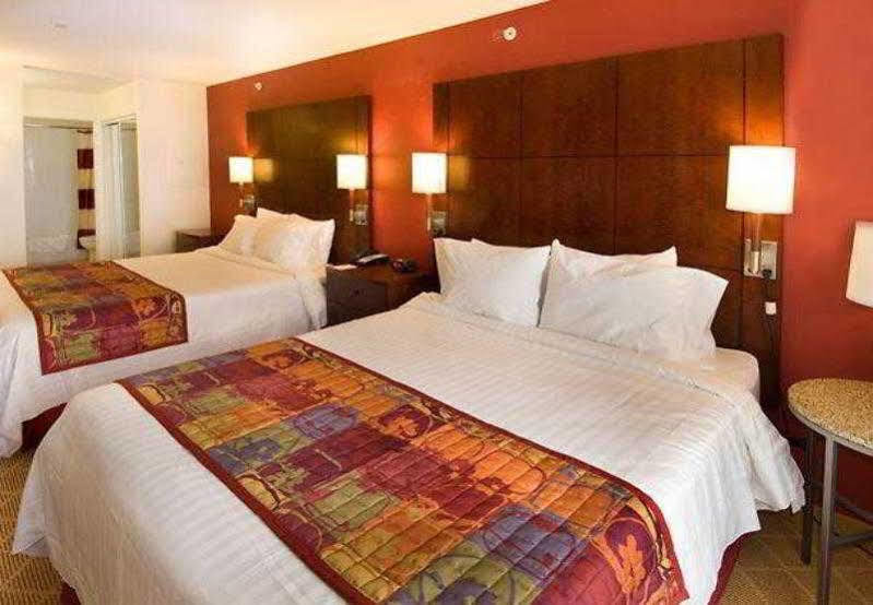 Residence Inn By Marriott San Antonio Seaworld / Lackland Ngoại thất bức ảnh